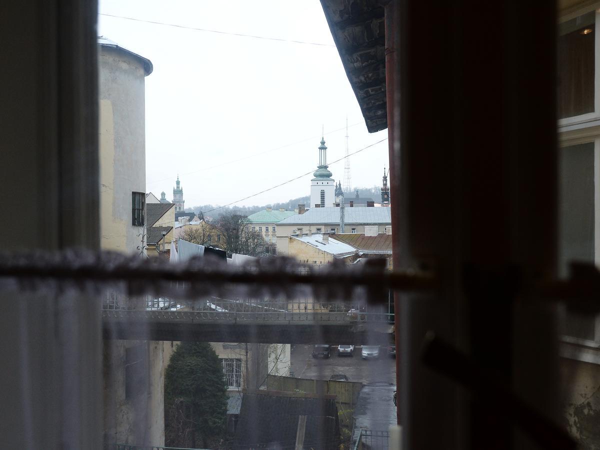 The Historical Family Nest In City Centre Lviv Exterior photo
