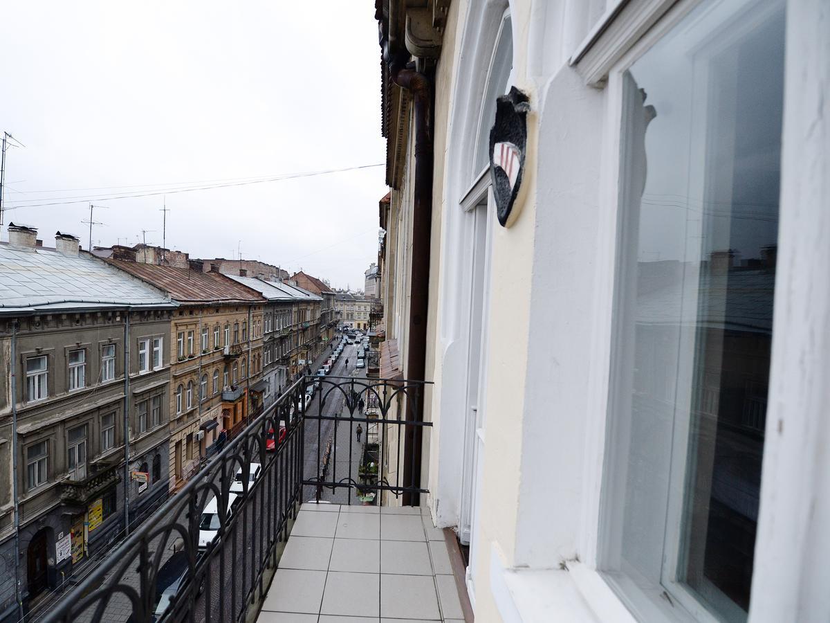 The Historical Family Nest In City Centre Lviv Exterior photo
